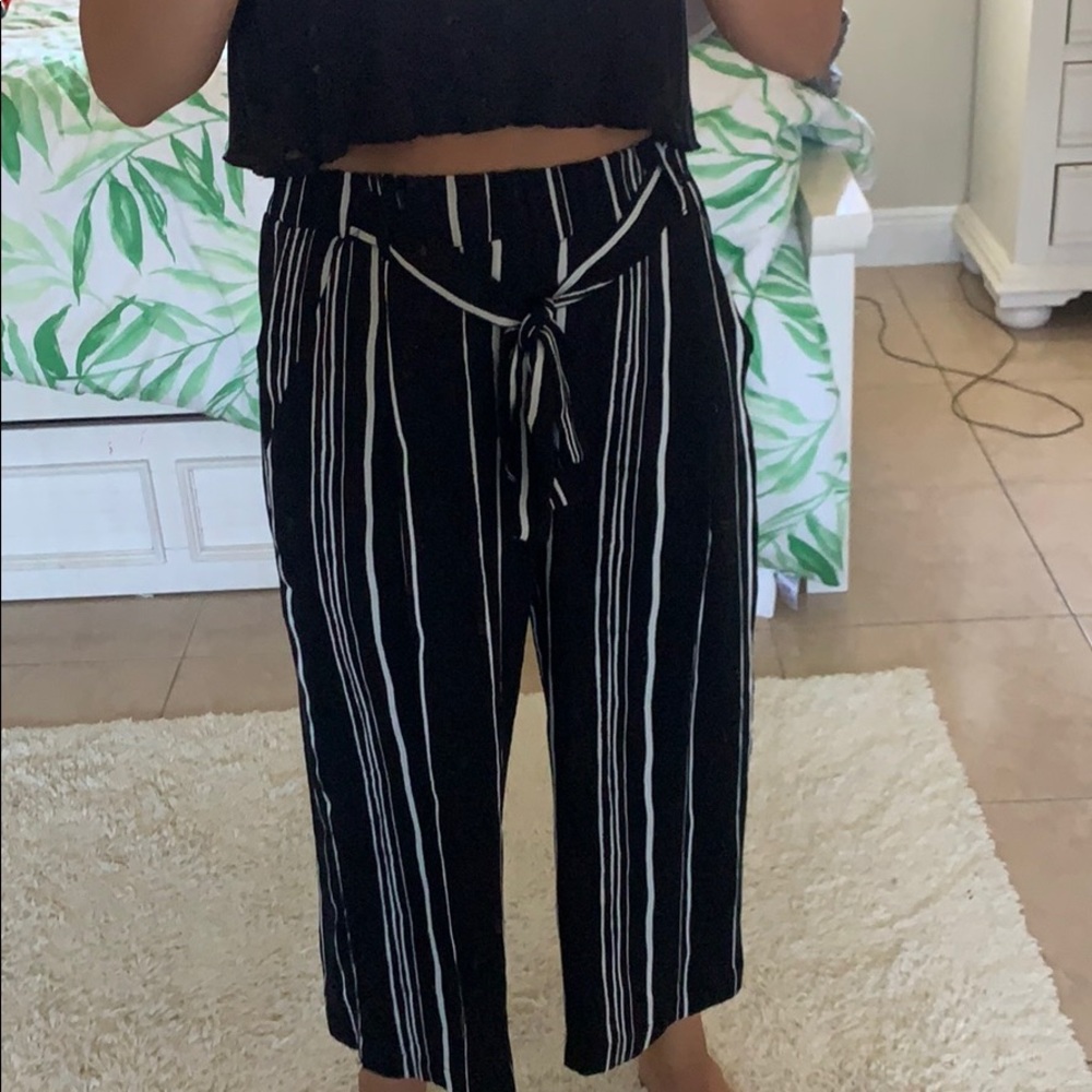 Black and white stripped flowy pants
